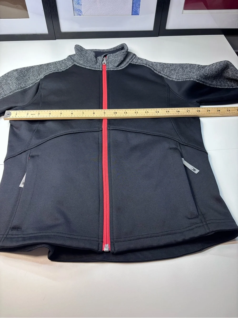 Spyder Kids Black “Bandita Stryke” Jacket with Gray Accents & Red Zipper Size L